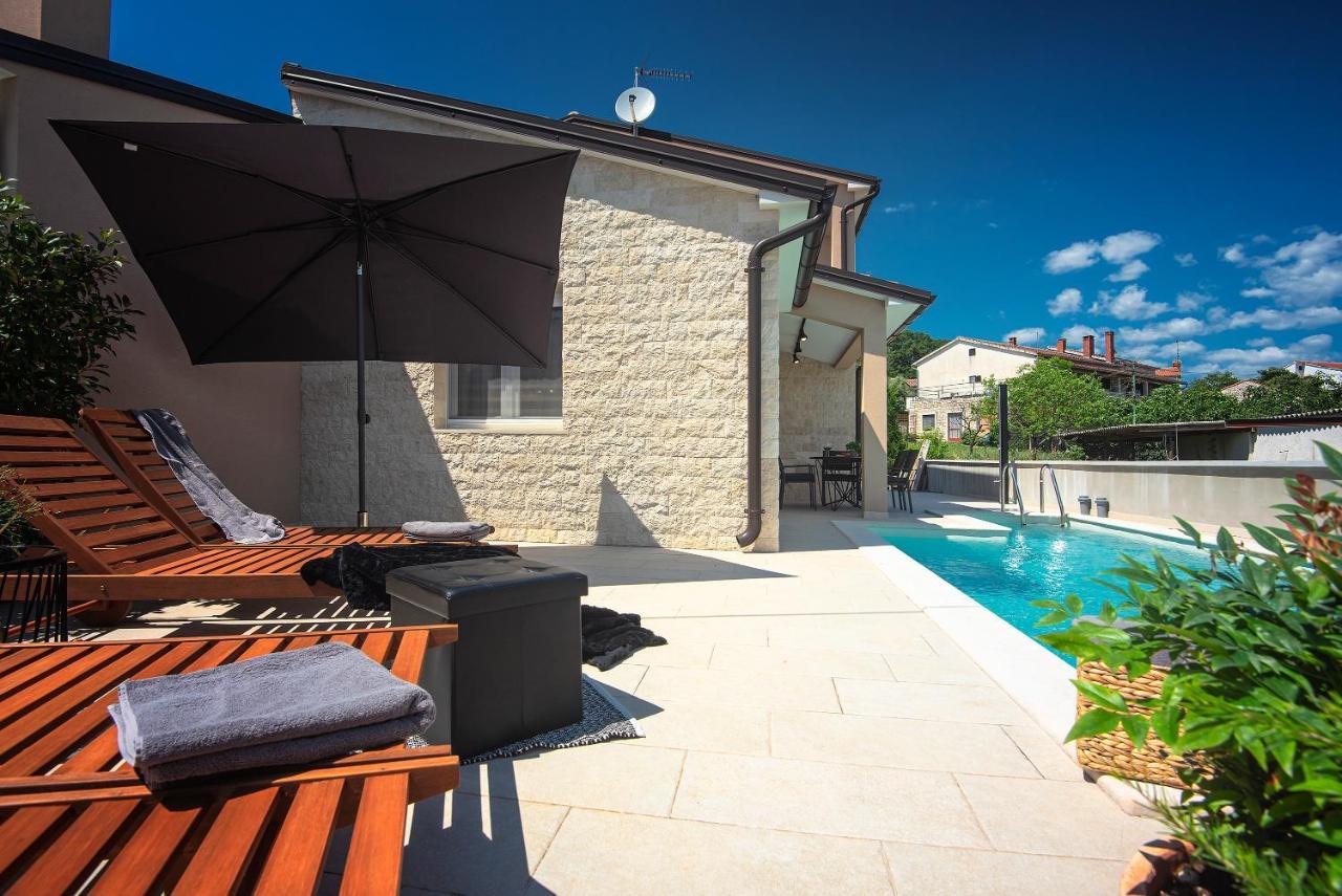 Villa Vanesa With Private Pool Near Rovinj - Open 2022